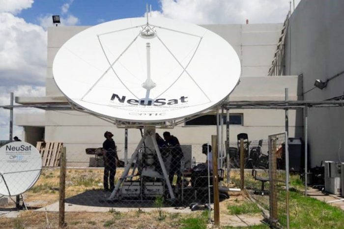 El telepuerto NeuSat mejorará los servicios de internet en escuelas rurales