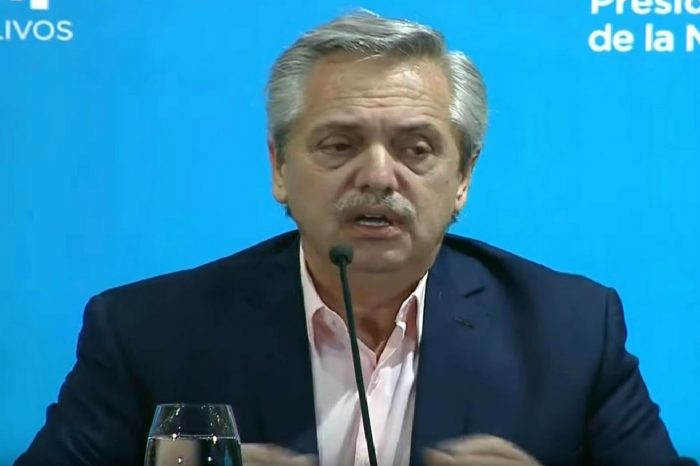 Coronavirus: Alberto Fernández pidió que el fútbol siga y se transmita por TV abierta