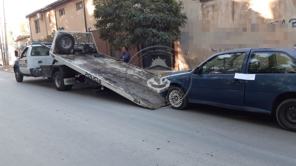 Detienen tres sujetos por robar una bicicleta