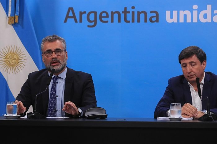 Medidas por el coronavirus: habrá un bono de $3.000 para jubilaciones mínimas y beneficiarios de la AUH