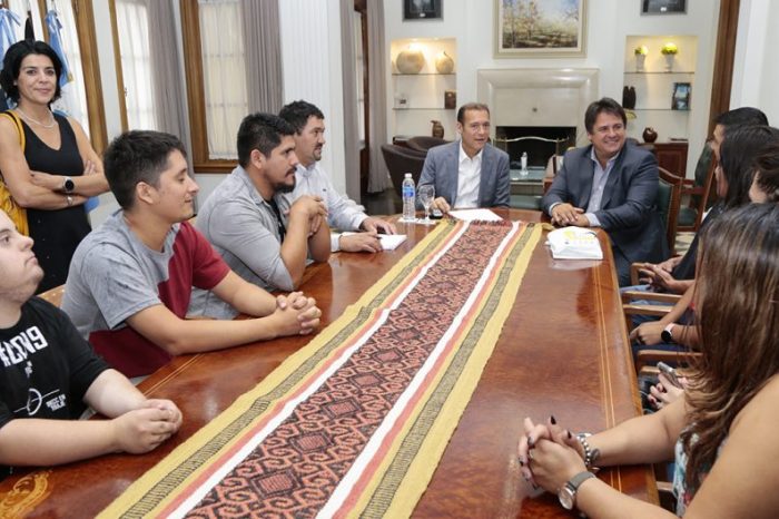 Gutiérrez recibió a jóvenes que participan del Programa de Transferencias Territoriales
