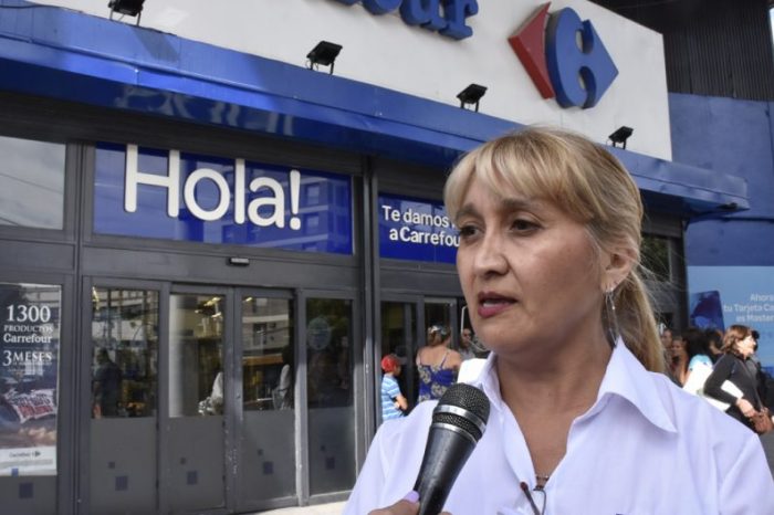 Protección al consumidor fiscaliza el alcohol en gel en supermercados