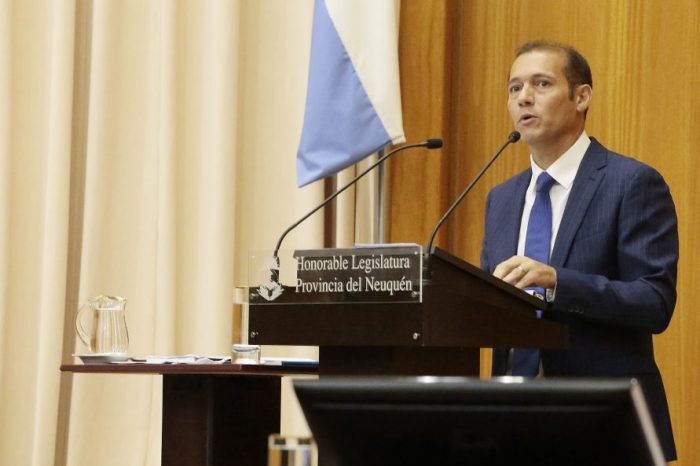 Gutiérrez llamó a la dirigencia docente a no abandonar el diálogo y respetar los derechos de niñas y niños