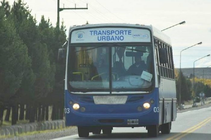 El transporte urbano funciona con horarios reducidos