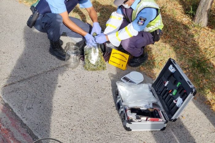 Demorado por infringir el aislamiento social y obligatorio y llevar marihuana en una mochila