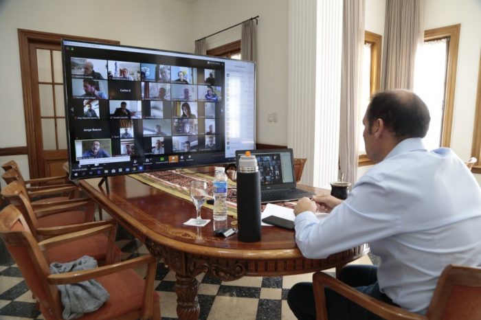 Gutiérrez analizó la situación de los sectores productivo y turístico
