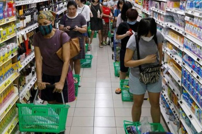 Cosas que haces mal en el supermercado sin darte cuenta y te ponen en riesgo de contagiarte