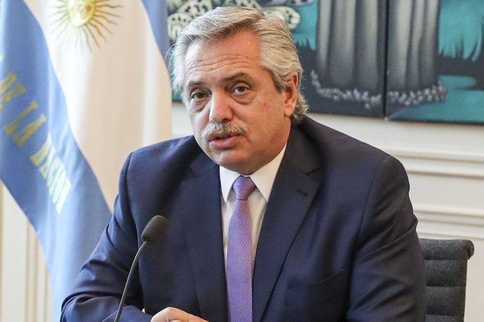 Alberto Fernández: "Con los test rápidos tal vez pueda volver el fútbol"