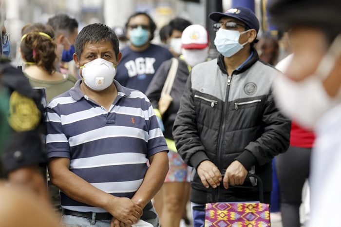 Mientras Trump rompe con la OMS, Sudamérica y Asia sufren el peor momento de la pandemia