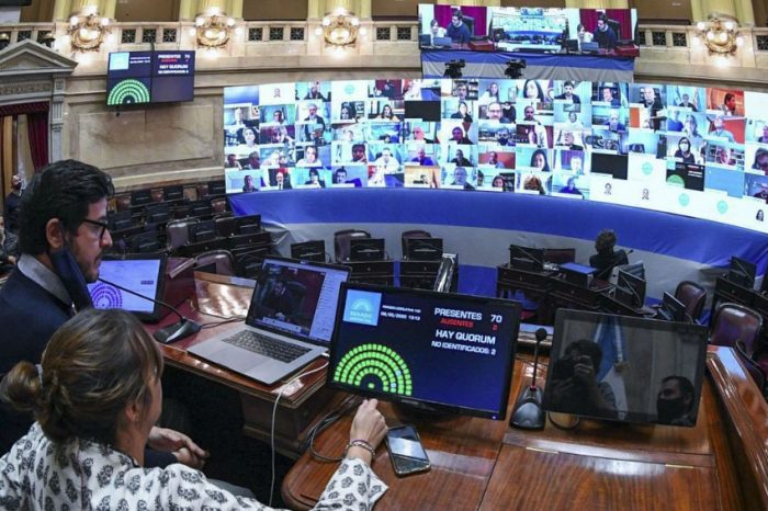 Cristina Fernández y De Pedro firmaron convenio para validación de identidades