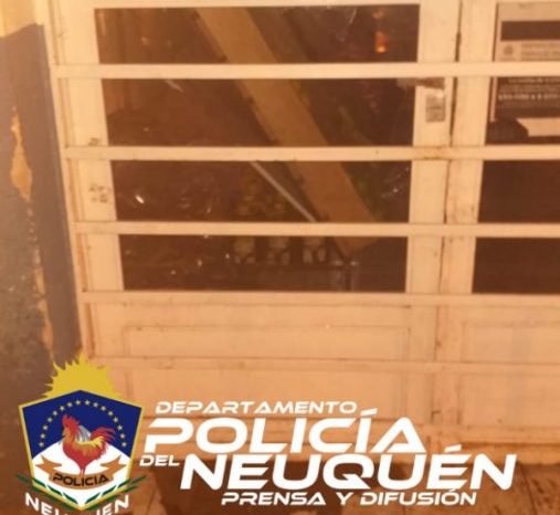 Robó, huyo y lo atraparon con los elementos sustraídos de un local comercial