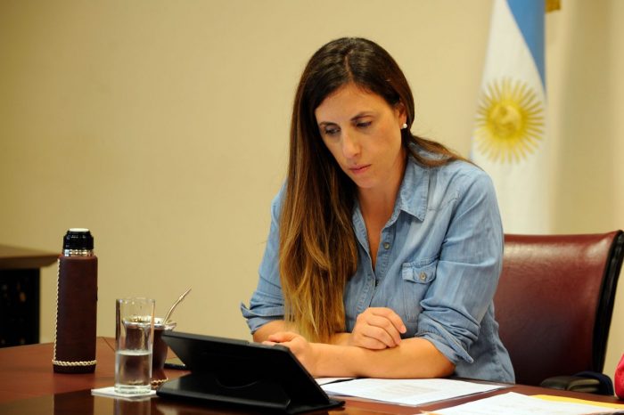 Apuntan a que la población utilice tapabocas reutilizables