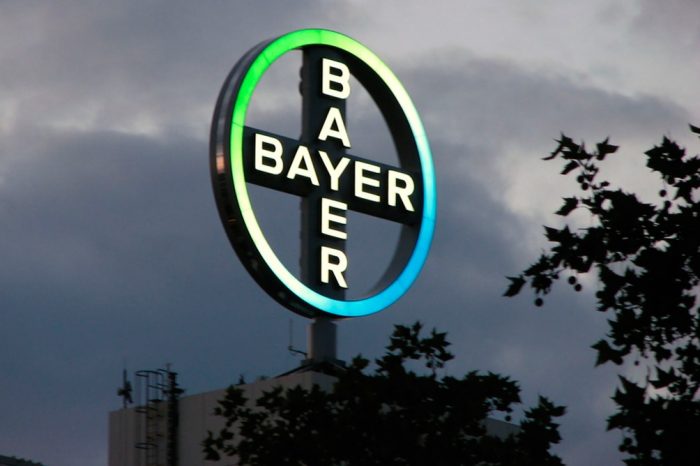 Bayer acordó pagar hasta US$ 10.900 millones para resolver juicios por daños de herbicidas