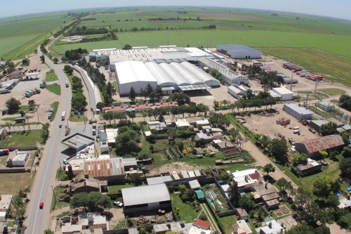 El Gobierno moderniza y relanza el programa de parques industriales