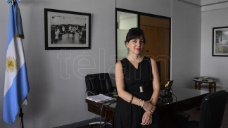 Por qué el coronavirus impacta económicamente más en las mujeres y las niñas