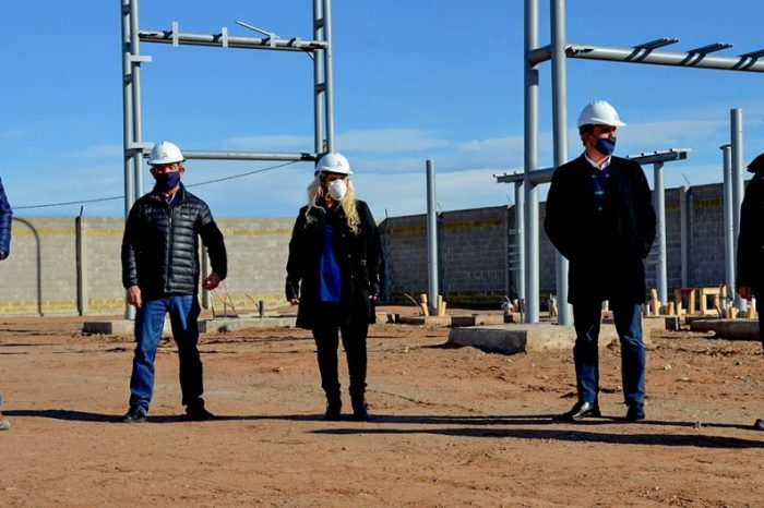 Avanza la obra de Senillosa para mejorar el abastecimiento eléctrico