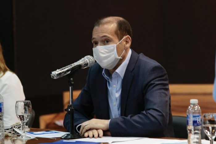 Establecen nuevas medidas por la circulación comunitaria de coronavirus en Neuquén capital