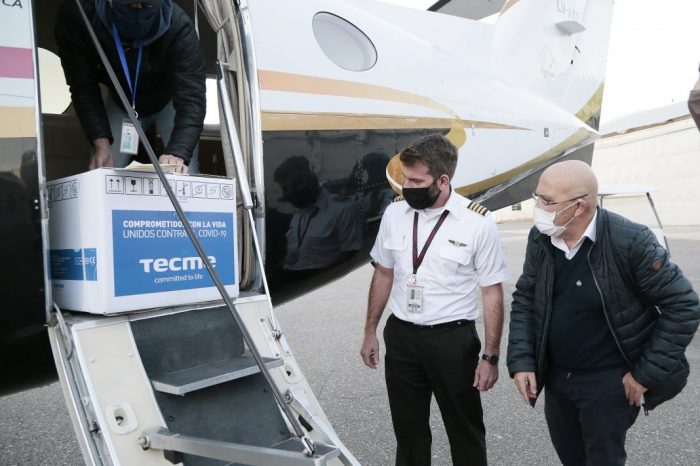 Puente aéreo para traer insumos y equipamiento médico a la Provincia