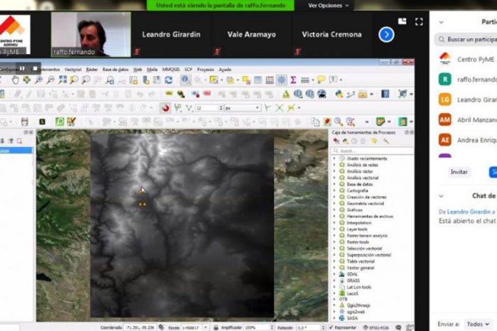 Agrónomos se capacitan en el uso de un sistema de información geográfica