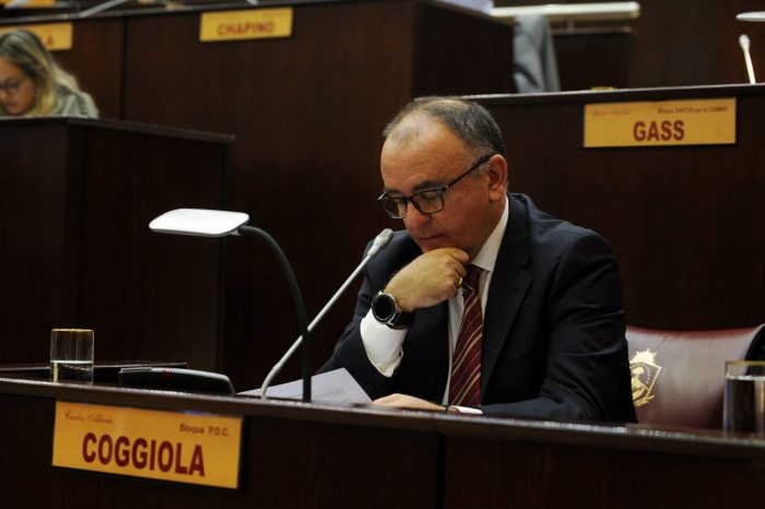 Asignación estímulo para agentes policiales que trabajen para afrontar la pandemia