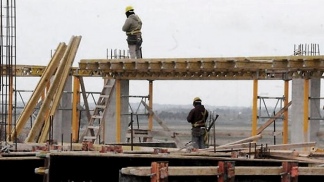 Kulfas y Béliz acordaron con los empresarios de la construcción una mesa para reactivar el sector