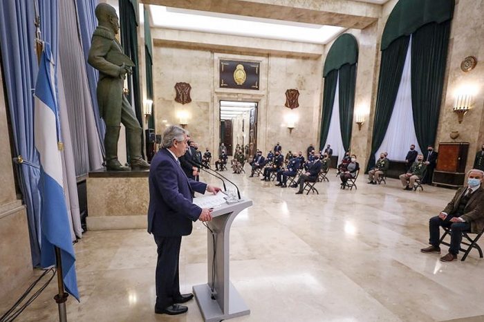Fernández: "El coronavirus lejos está de ser derrotado" en el país