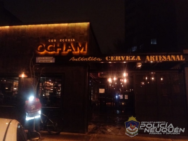 Clausuran un comercio en el que se estaba realizando una reunión no permitida