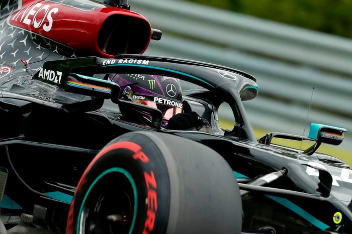 Hamilton coquetea con la historia de la Fórmula 1 y va por nuevos récords de Schumacher
