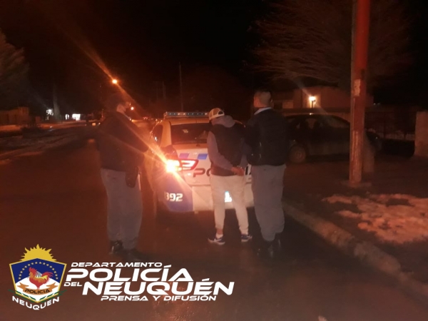 Aprehendido tras amenazar con un arma blanca y robar un celular