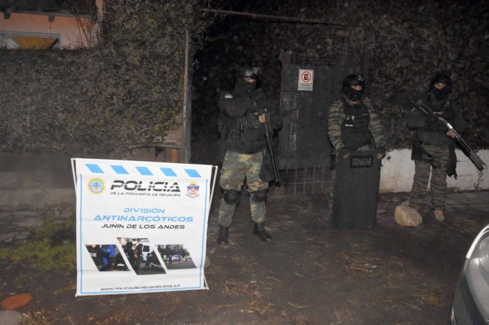 Desbaratan un narco kiosco frente a una escuela primaria en Junín de los Andes