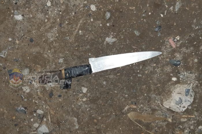 Amenazó con un arma blanca a una mujer para robarla y lo atraparon