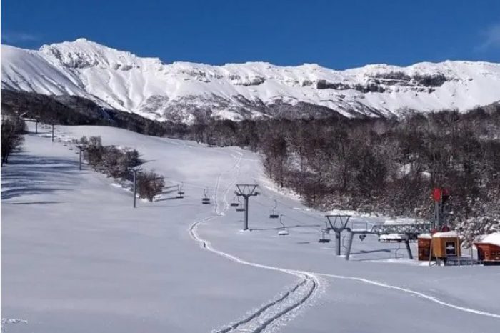 Dos esquiadores con heridas leves tras desprenderse una cornisa en el lo del Cerro Chapelco