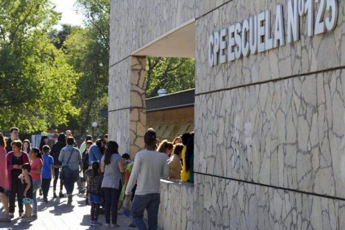 Aprobaron protocolos federales para la vuelta a clases presenciales