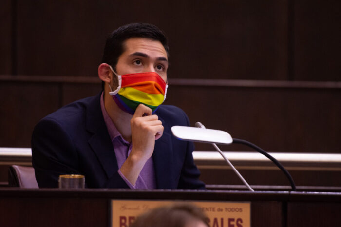 Repudian afiches antisemitas en Neuquén