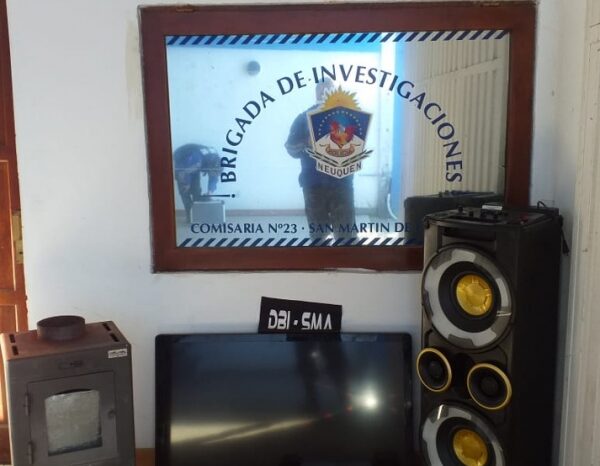 San Martín de los Andes: Recuperan elementos mal habidos en un allanamiento