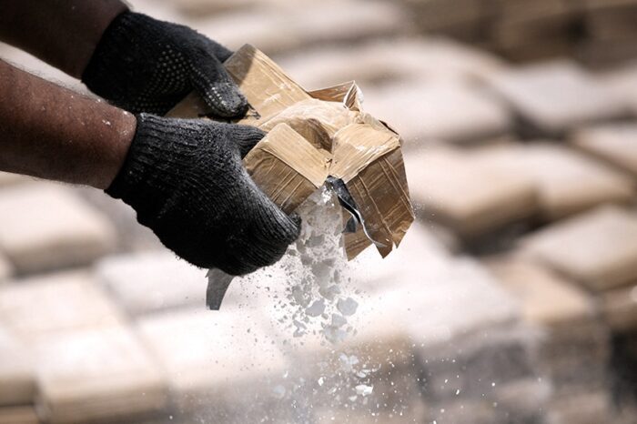 Armado de causas: creen que los funcionarios se apoderaron de más de 550 kilos de cocaína