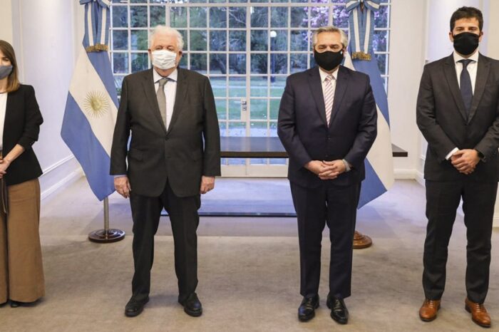 Fernández: "La producción latinoamericana de la vacuna será en Argentina y México"