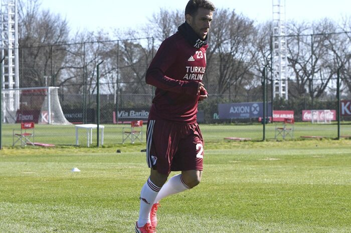 Gallardo ordenó doble turno de entrenamientos con la agenda definida