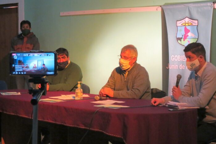 Corazini y Fagés realizaron una conferencia de prensa por primer caso de COVID-19 en el localidad