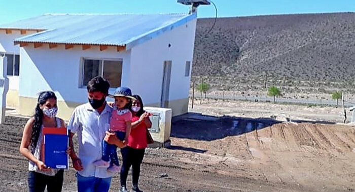 Entregaron cinco viviendas en Barrancas