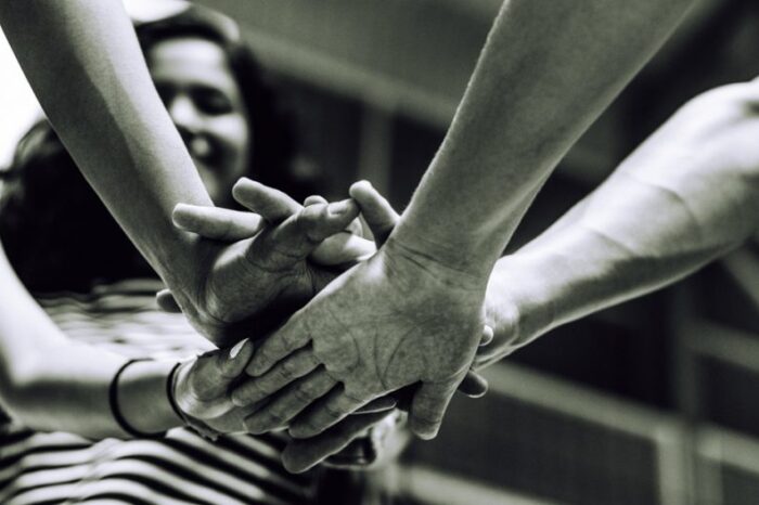 Hablar de los mitos y realidades para prevenir el suicidio