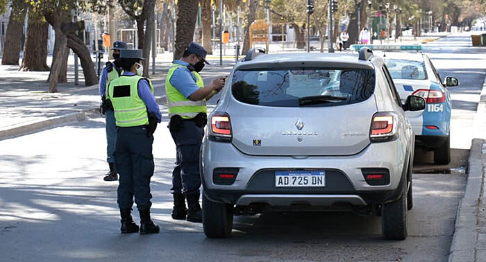 Importante acatamiento a las nuevas medidas de restricción para circular