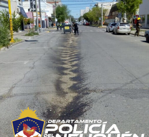Bomberos de la Policía del Neuquén intervino por un derrame de fluidos