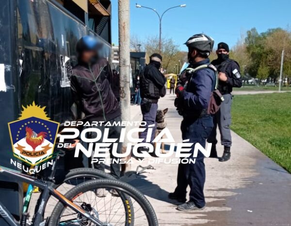 Personal policial demora un sujeto con pedido de captura