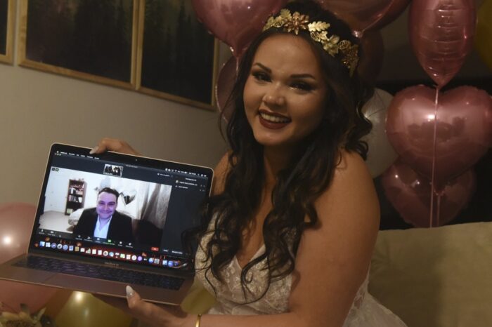 Ella en Rosario y él en EE.UU. dieron el sí en la primera boda virtual binacional por la pandemia