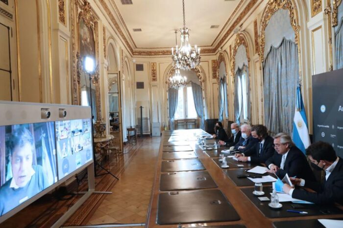 Coronavirus: El Presidente está reunido por videoconferencia con gobernadores para analizar las medidas sanitarias