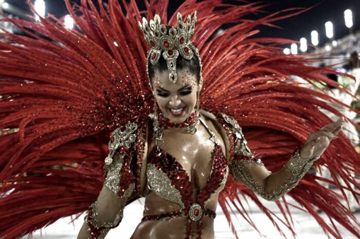 Río de Janeiro evalúa hacer el carnaval en julio por la pandemia del coronavirus