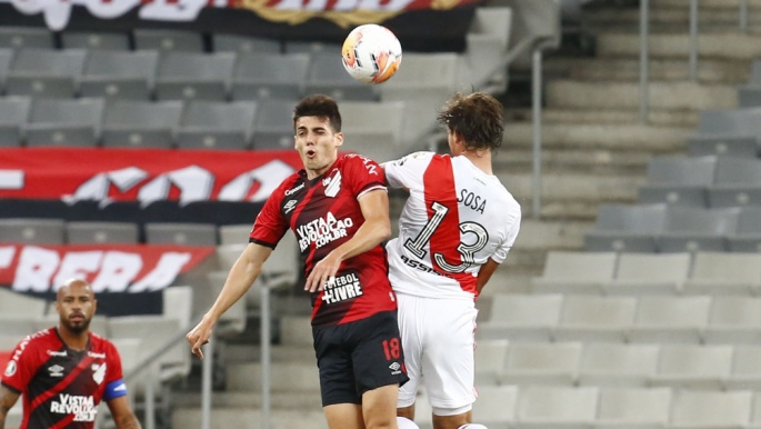 River fue más y sobre la hora rescató un empate ante Paranaense