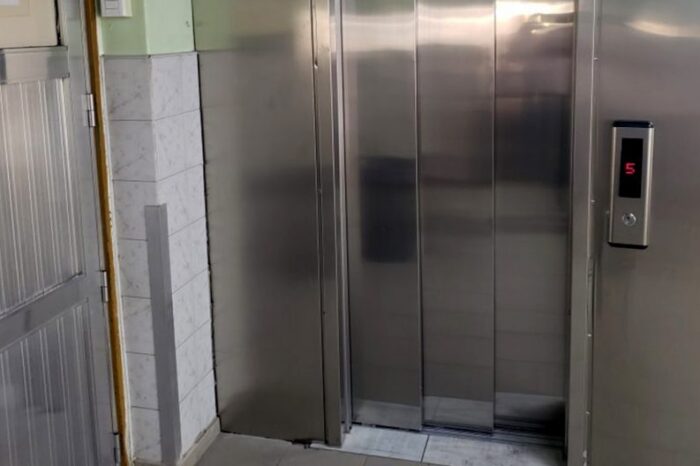 Tres nuevos ascensores para el hospital Castro Rendón