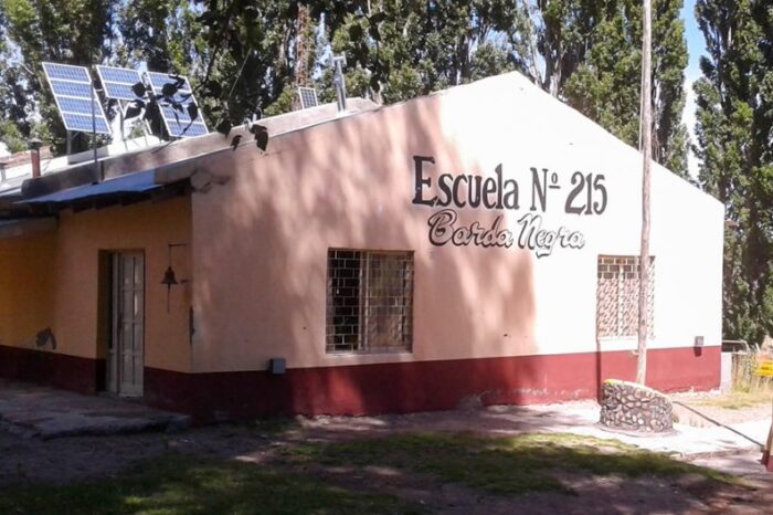 Inician importante obra de ampliación en la Escuela N°215 de Barda Negra